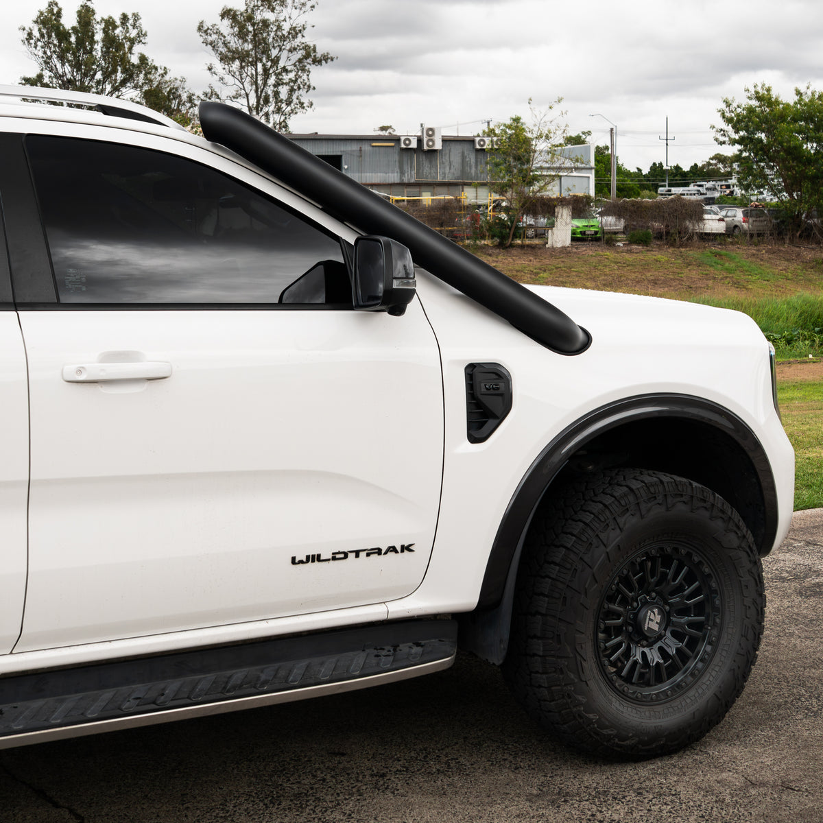 Ford Everest Next Gen 4 Inch Stainless Snorkel and Alloy Washer Bottle Kit (Short & Mid Entry Available) (Silencer Included)