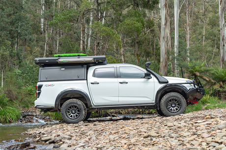 Alucab isuzu dmax canopy 